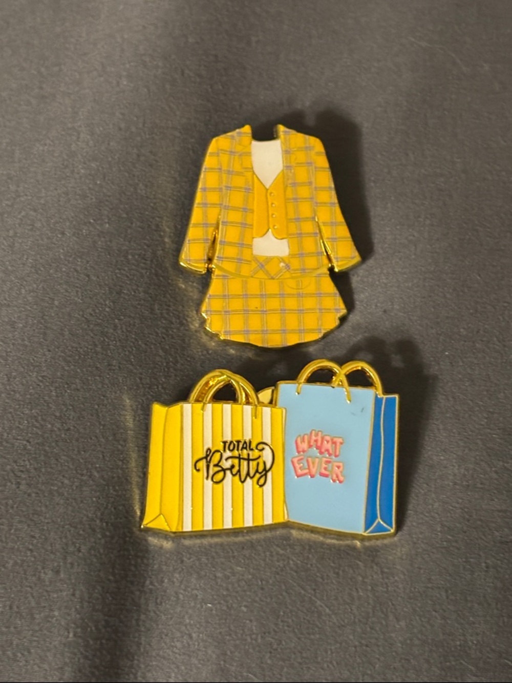 Loungefly Clueless pins set of two